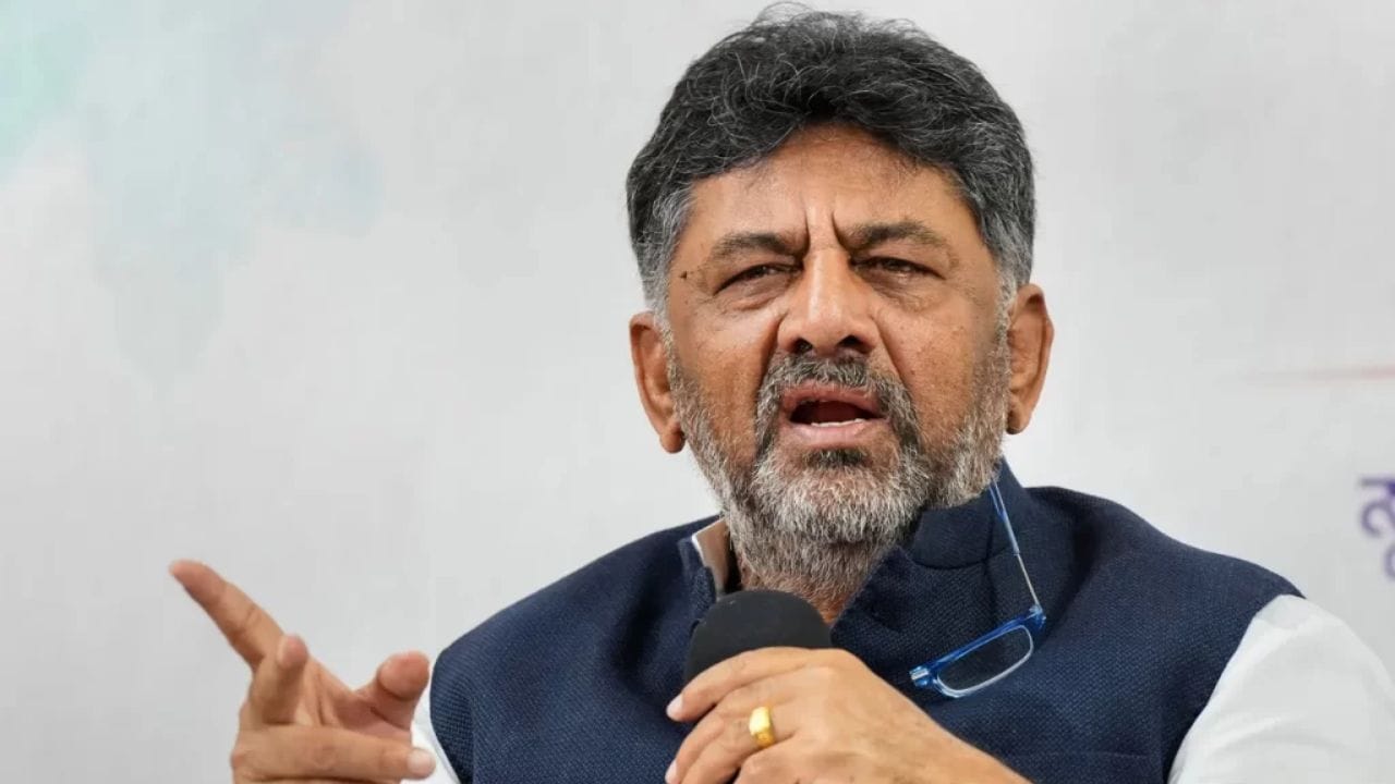 कर्नाटक कैबिनेट में नए लोगों की जरूरत, पुराने लोग हमेशा नहीं रह सकते... ऐसा क्यों बोले उपमुख्यमंत्री शिवकुमार