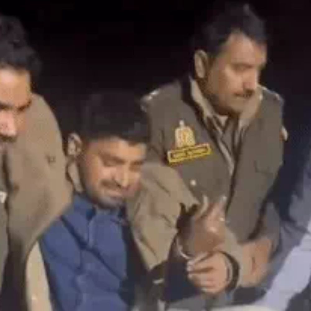 गाजियाबाद पुलिस ने बलराम ठाकुर के राइट हैंड को पकड़ा:बुलंदशहर का सट्टा किंग अब्बास मुठभेड़ के बाद गिरफ्तार