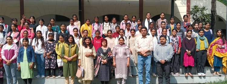 उद्यमिता के जरिए प्रतिभा दिखा और सपने कर सकते हैं पूरे : डॉ. दिनेश