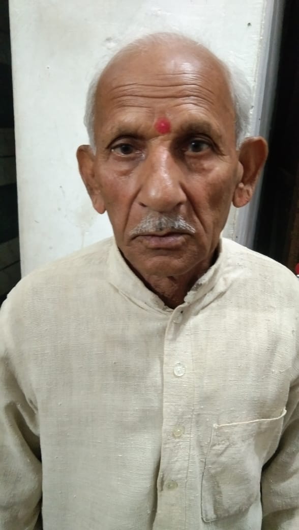 Firozabad News: 10 हजार की वृद्धावस्था पेंशन एक साल से अटकी