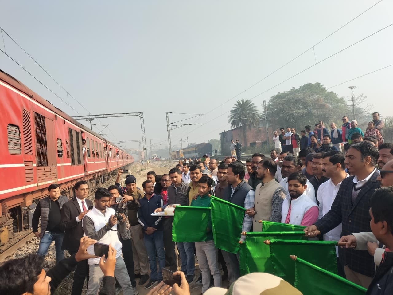 सिलीगुड़ी- राधिकापुर एक्सप्रेस ट्रेन का कानकी स्टेशन पर होगा ठहराव