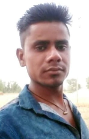 Shahjahanpur News: ट्रैक्टर-ट्रॉली से गिरे पूर्व सैनिक के बेटे की मौत