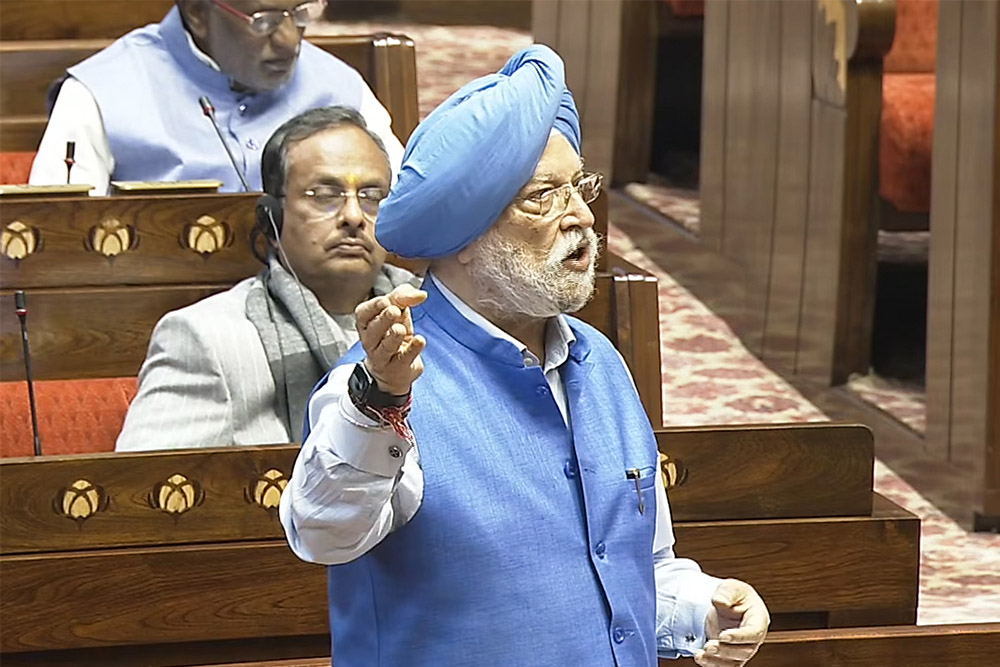 पुरी इस्तीफा देंगे या ड्रॉप किए जाएंगे?