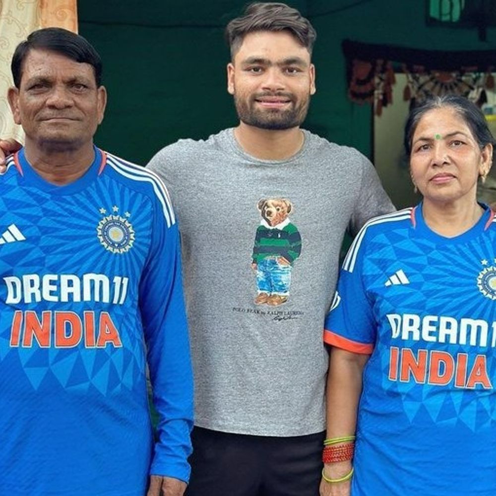 कोलकाता में भारतीय टीम के साथ जुड़ेंगे रिंकू सिंह:कल पिता के अंतिम संस्कार में शामिल हुए; वेस्टइंडीज के खिलाफ मैच खेलेंगे