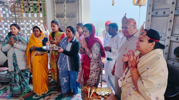 त्याग, संयम और साधना ही आत्मकल्याण का मार्ग : भाव भूषण