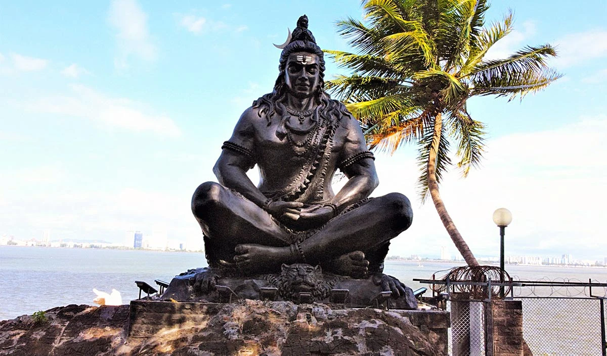 Mahashivratri 2026: महाशिवरात्रि पर शिव आराधना से होते हैं सभी भय दूर