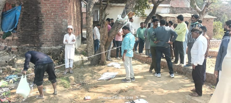 Sant Kabir Nagar News: डीएम के निर्देश पर राजस्व टीम ने की भूमि की पैमाइश