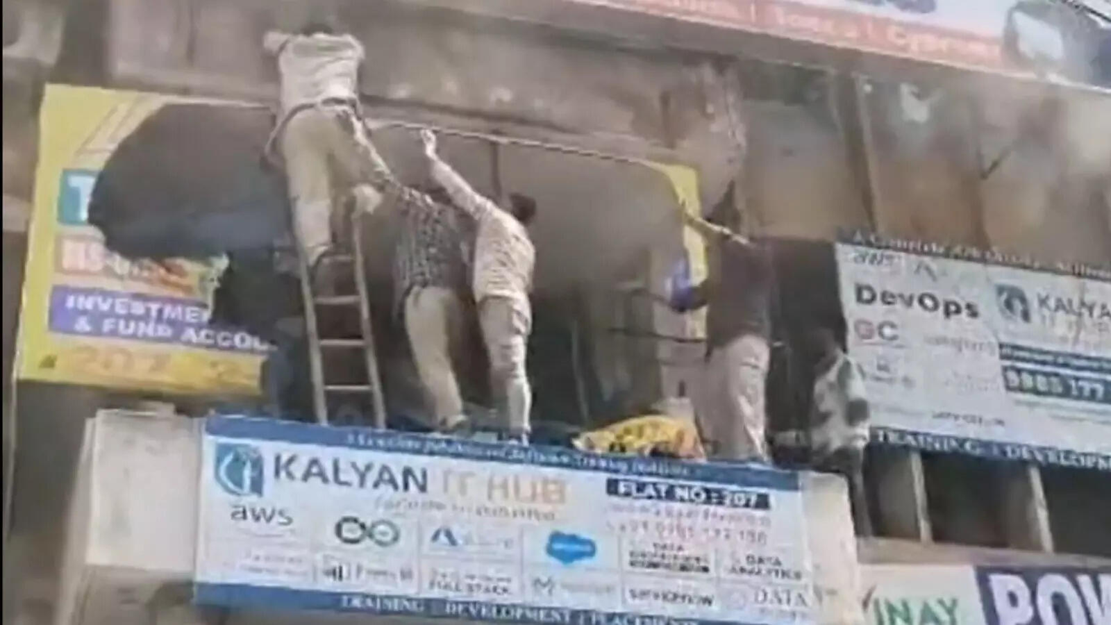 हैदराबाद के कोचिंग सेंटर में लगी भीषण आग, 80 स्टूडेंट्स का किया गया रेस्क्यू