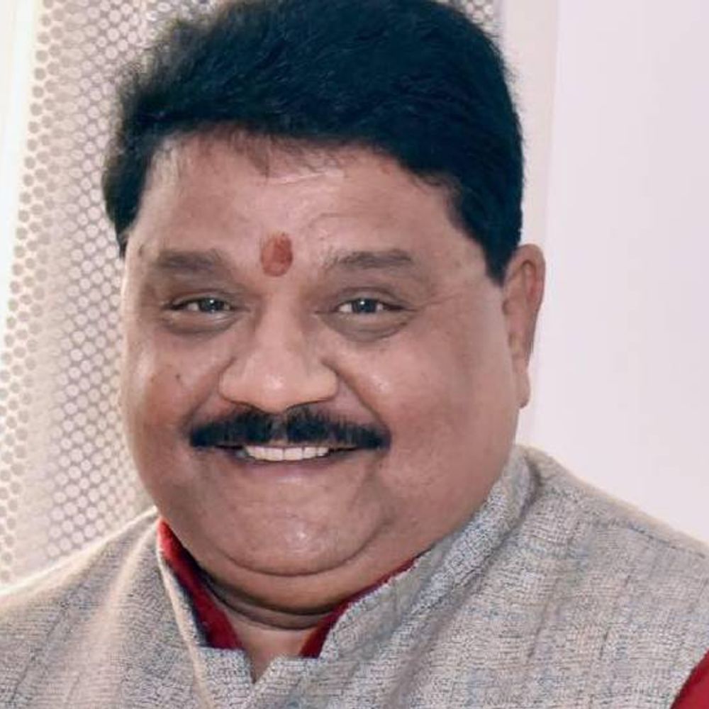 BJP ने चुनाव पर्यवेक्षक बदले, विजय बहादुर पाठक बने:पहले ब्रज प्रांत के क्षेत्रीय महामंत्री राकेश मिश्रा को बनाया गया था मुरादाबाद का प्रभारी