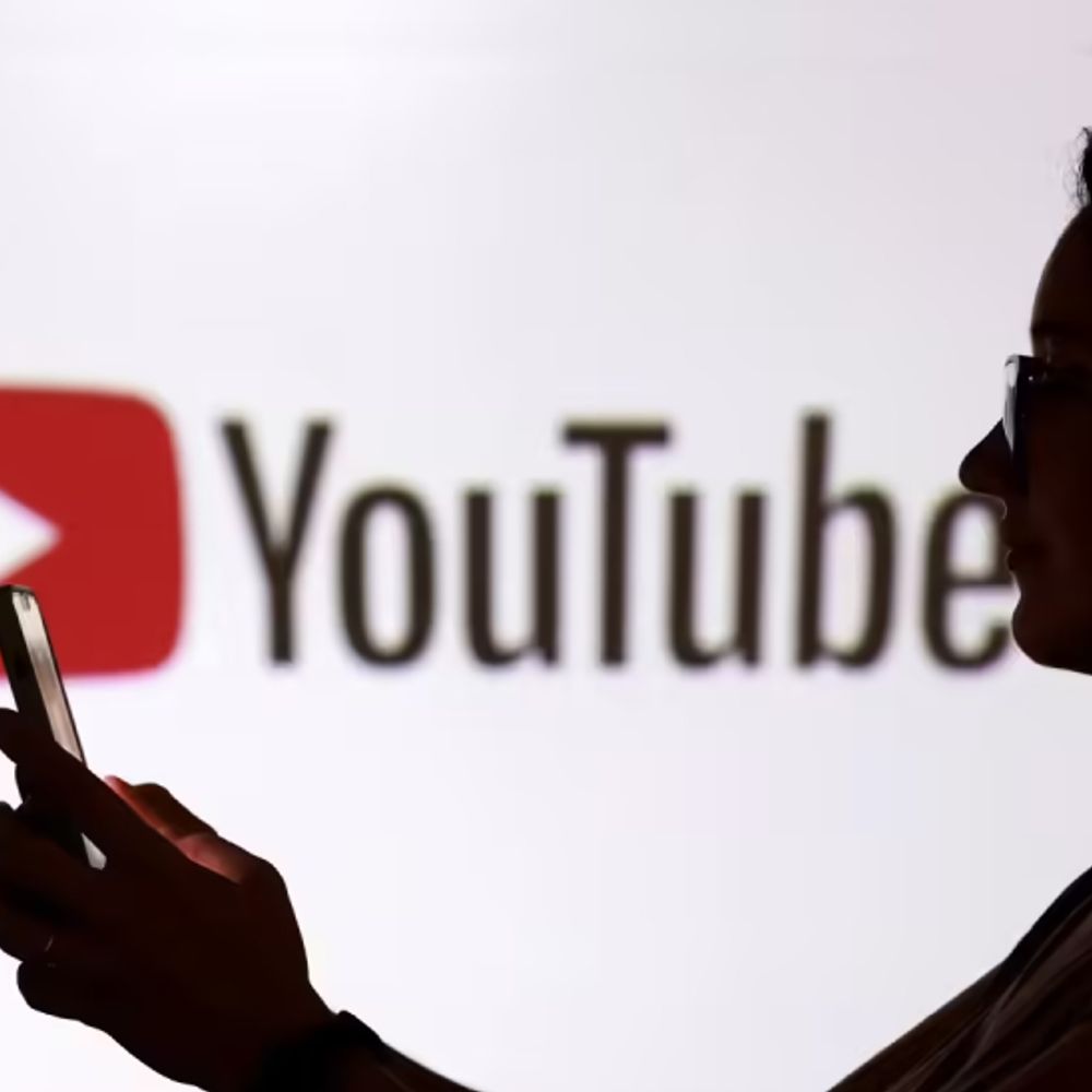 दुनिया भर में यूट्यूब की सर्विस ठप, लाखों यूजर्स परेशान:एप खोलन पर 'समथिंग वेंट रॉन्ग' का मैसेज दिख रहा, वेबसाइट ठीक से काम कर रही