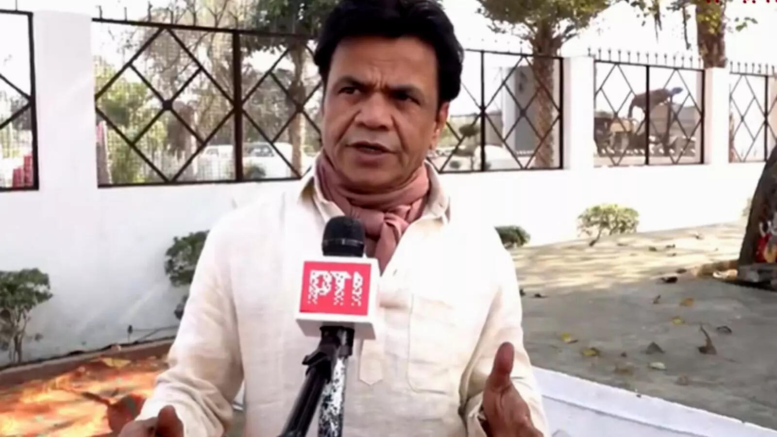 राजपाल यादव ने जेल में 20 हजार कैदियों में से कुछ की कहानी सुनी, अब सीएम रेखा गुप्ता से की गुजारिश