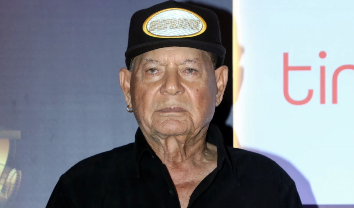 दिग्गज पटकथा लेखक Salim Khan अस्पताल में भर्ती, माइनर ब्रेन हैमरेज के बाद वेंटिलेटर पर, हालत स्थिर