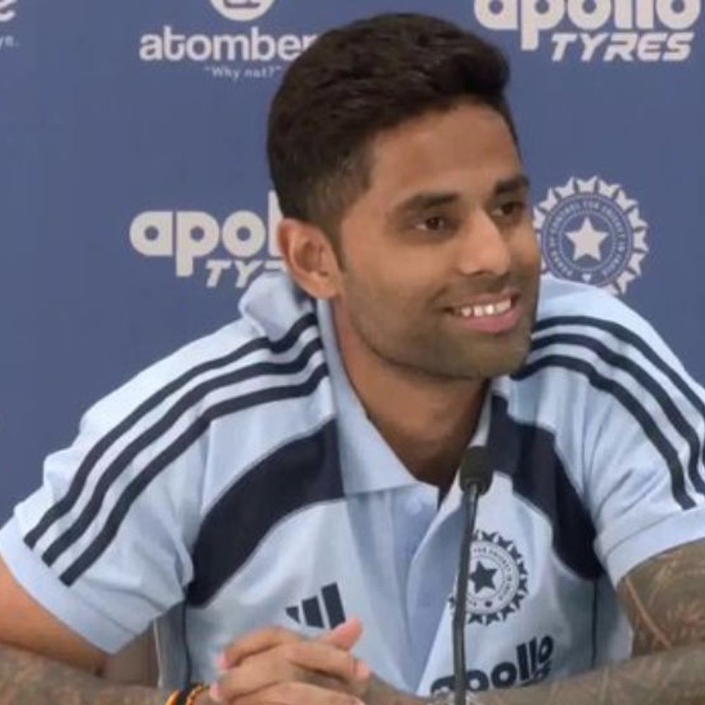 सूर्या बोले– अभिषेक के फॉर्म की चिंता न करें:उनकी चिंता करें, जिसके खिलाफ उनका बल्ला चलेगा; वर्ल्डकप के तीनों मैच में 0 पर आउट हुए