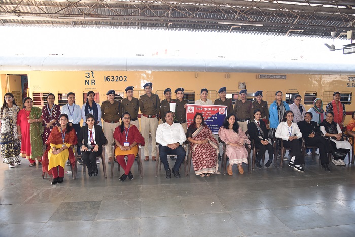 *अजमेर मंडल पर अंतर्राष्ट्रीय महिला दिवस पर ऑल वुमेन स्टॉफ ट्रेन का संचालन*