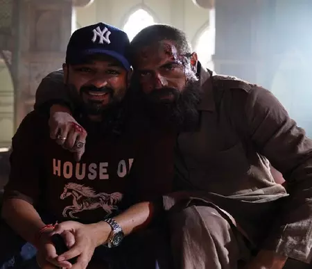 दो विलेन, दो कहानी: रहमान डकैत और मेजर इकबाल; क्या 'धुरंधर 2' में अक्षय खन्ना की तरह उभरेंगे अर्जुन रामपाल?