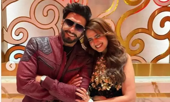 ‘धुरंधर’ के कास्ट-क्रू के साथ आयशा खान की खास झलक, बोलीं- फिल्म आने वाली कई पीढ़ियां याद रखेंगी