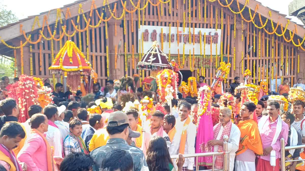 विश्व प्रसिद्ध बस्तर फागुन मेला 2026: 1100 देवी देवताओं के साथ बस्तर महाराजा का नगर भ्रमण