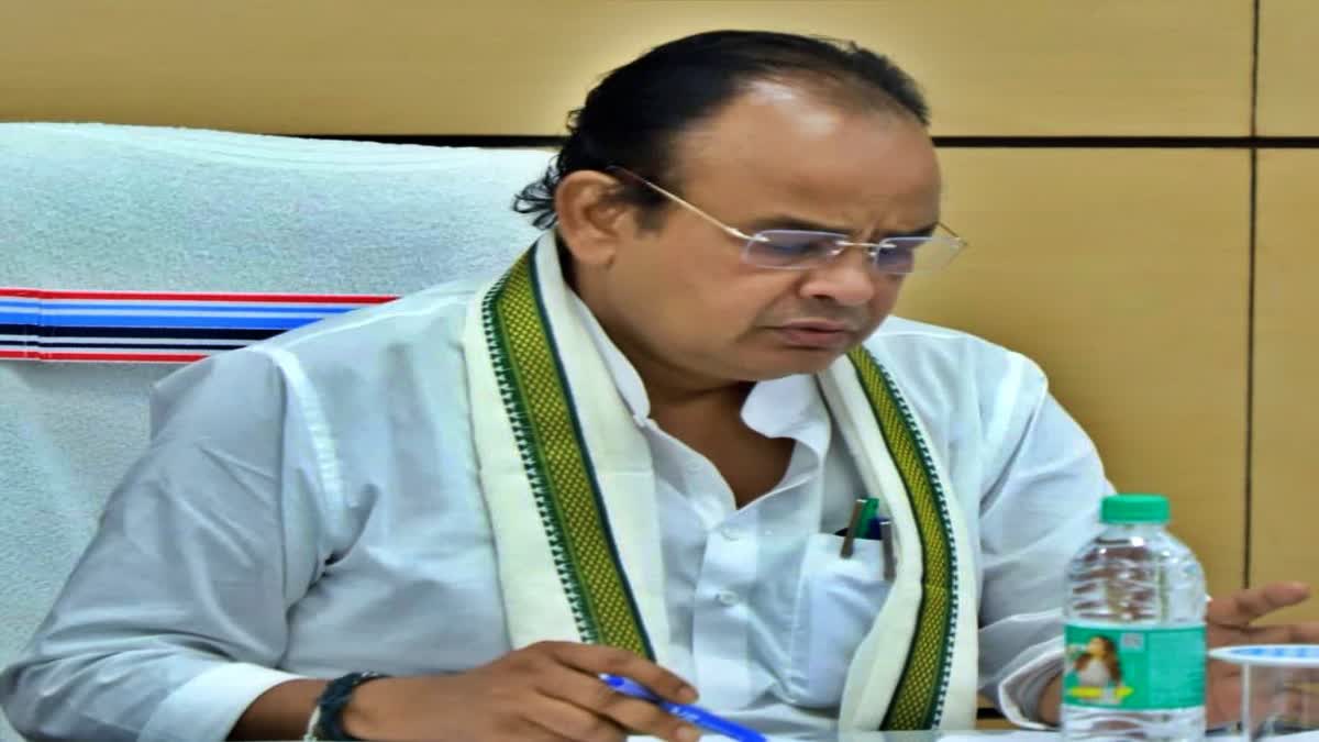 स्वास्थ्य मंत्री डॉ. इरफान अंसारी की घोषणाः अब मंत्रियों और विधायकों को भी मिलेंगी IAS-IPS जैसी स्वास्थ्य सुविधाएं