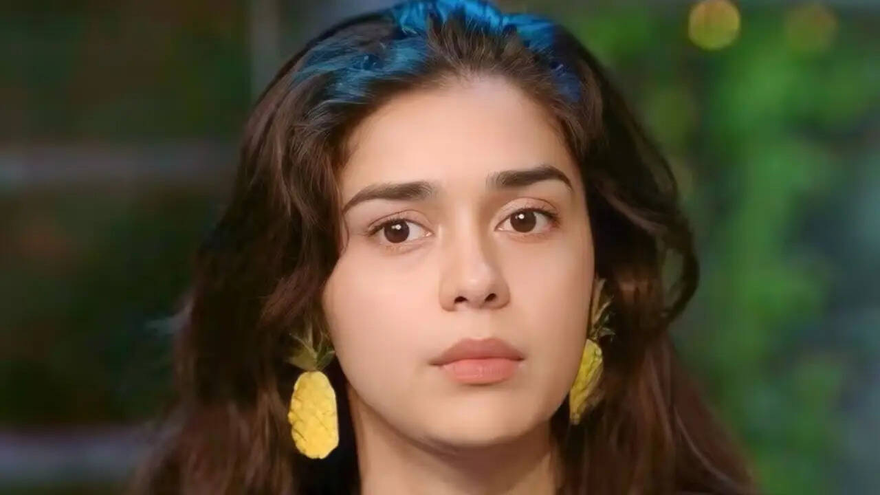 Naagin 7 फेम एक्ट्रेस ईशा सिंह को फैंस से क्यों मांगनी पड़ी माफी? पोस्ट शेयर कर बोलीं- पिछली रात जो भी हुआ...