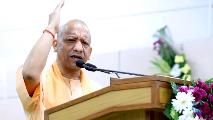 अंतरराष्‍ट्रीय महिला दिवस पर CM योगी ने वीडियो कॉन्फ्रेंसिंग के जरिए किया सफल महिला उद्यमियों से संवाद