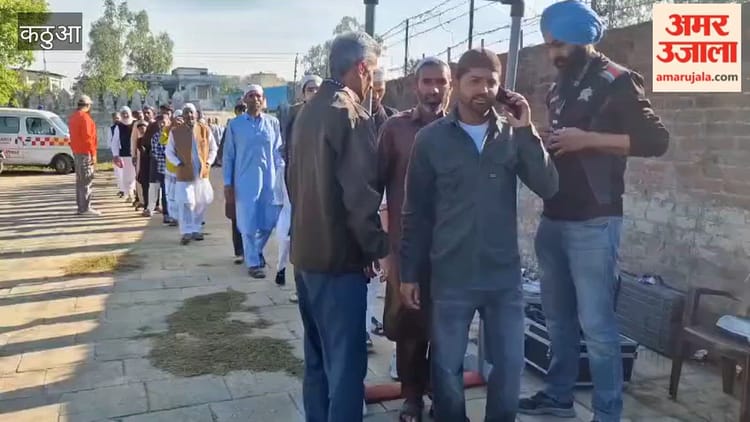 Kathua: कठुआ ईदगाह में अदा हुई ईद-उल-फितर की नमाज, उमड़ा अकीदत का सैलाब