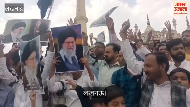 लखनऊ: शिया समुदाय ने काली पट्टी बांधकर पढ़ी ईद की नमाज, जताया विरोध