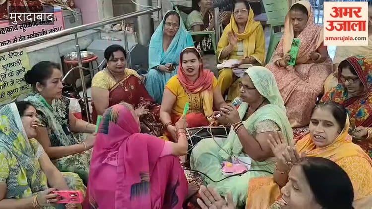 नवरात्र पर कोर्ट रोड के प्राचीन दुर्गा मंदिर में गूंजे भजन