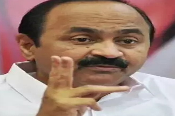 केरल: विपक्ष के नेता सतीशान ने सबरीमाला सोना चोरी मामले की एसआईटी पर निशाना साधा