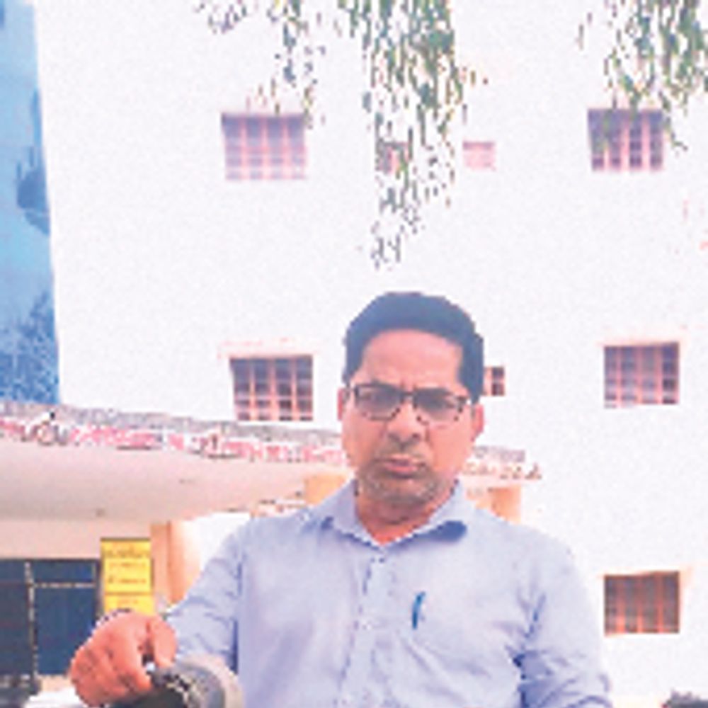 राजस्व कर्मियों संग सीओ भी हड़ताल पर, न जमीन के काम हो रहे, न प्रमाणपत्र बन रहे