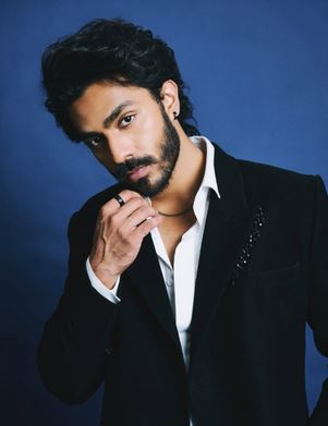 फिल्म 'निशानची' में डबल रोल का चला जादू, ऐश्वर्य ठाकरे ने जीता पहला बड़ा अवॉर्ड