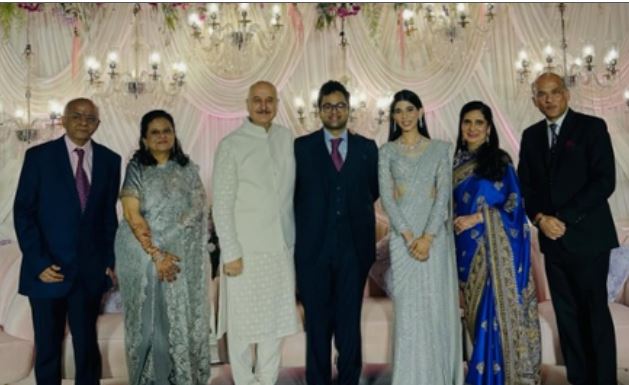 सूरज बड़जात्या की बेटी के रिसेप्शन में शामिल हुए अनुपम खेर, फोटो के साथ लिखी भावुक बातें