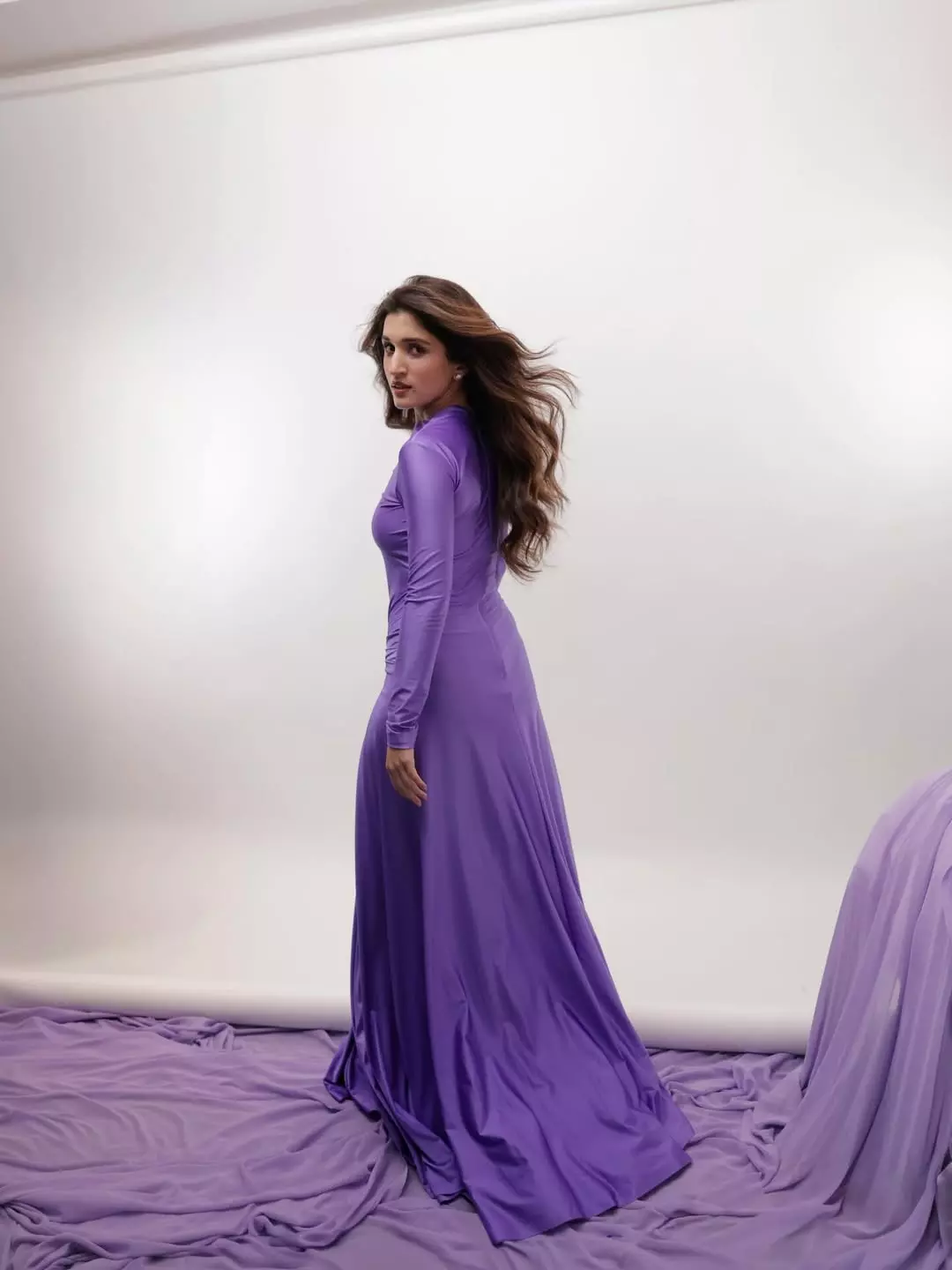 निधि शाह का कातिलाना अंदाज