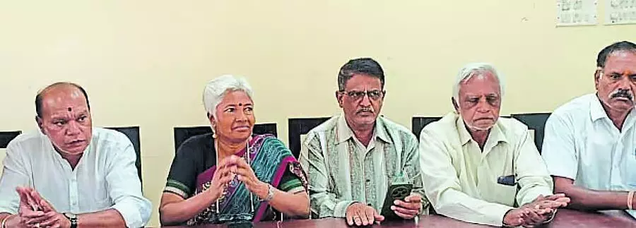 Karnataka : भूमि अधिग्रहण के खिलाफ कल ट्रैक्टर मार्च