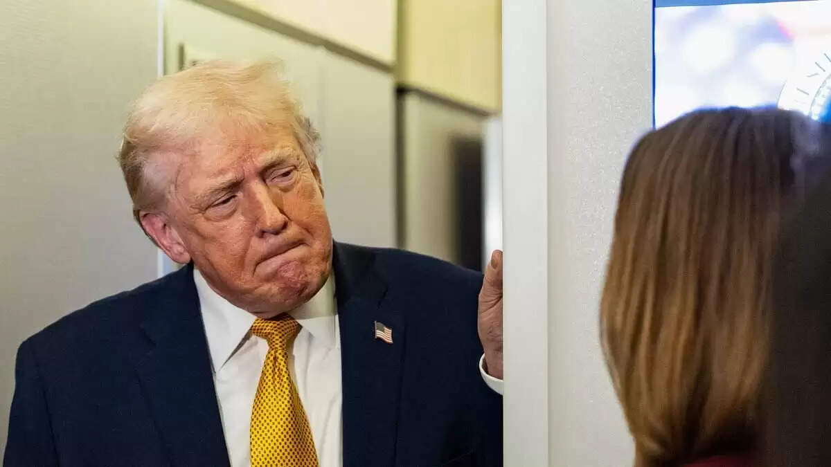 सीजफायर से इन्कार: ट्रंप बोले—“ईरान को नेस्तनाबूद कर दूंगा”, होर्मुज संकट से वैश्विक तनाव बढ़ा