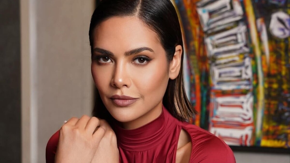 'बस घर जाना चाहती हूं', जंग के बीच यूएई में फंसी ईशा, बताया हाल