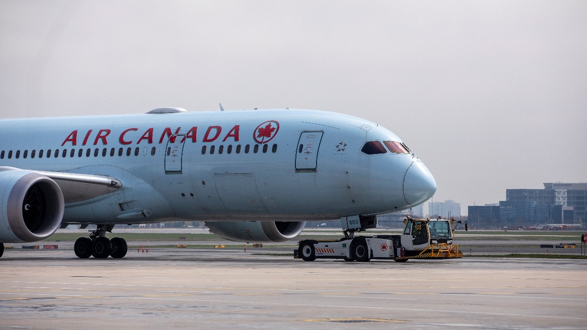 मिडिल-ईस्ट तनाव के चलते एयर कनाडा ने रद्द कीं इजरायल-दुबई की उड़ानें
