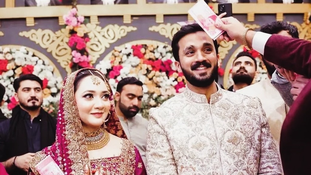 करोड़पति यूट्यूबर ने TV पर दिया तलाक, पत्नी बोलीं प्रेग्नेंसी में किया चीट