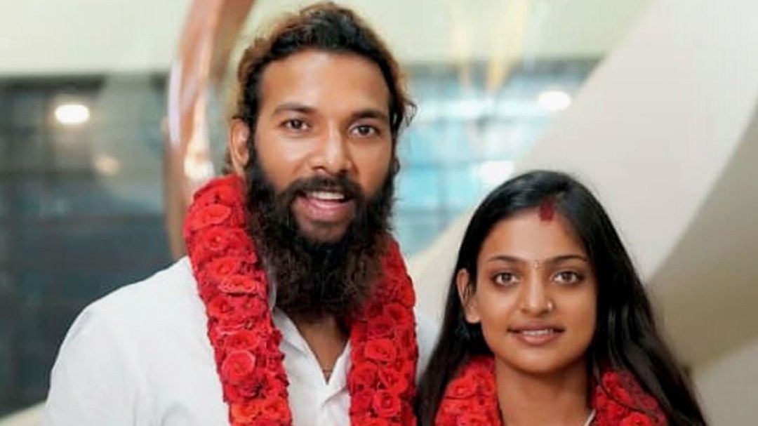 फरमान से शादी के बाद मोनालिसा धर्म परिवर्तन करेंगी?