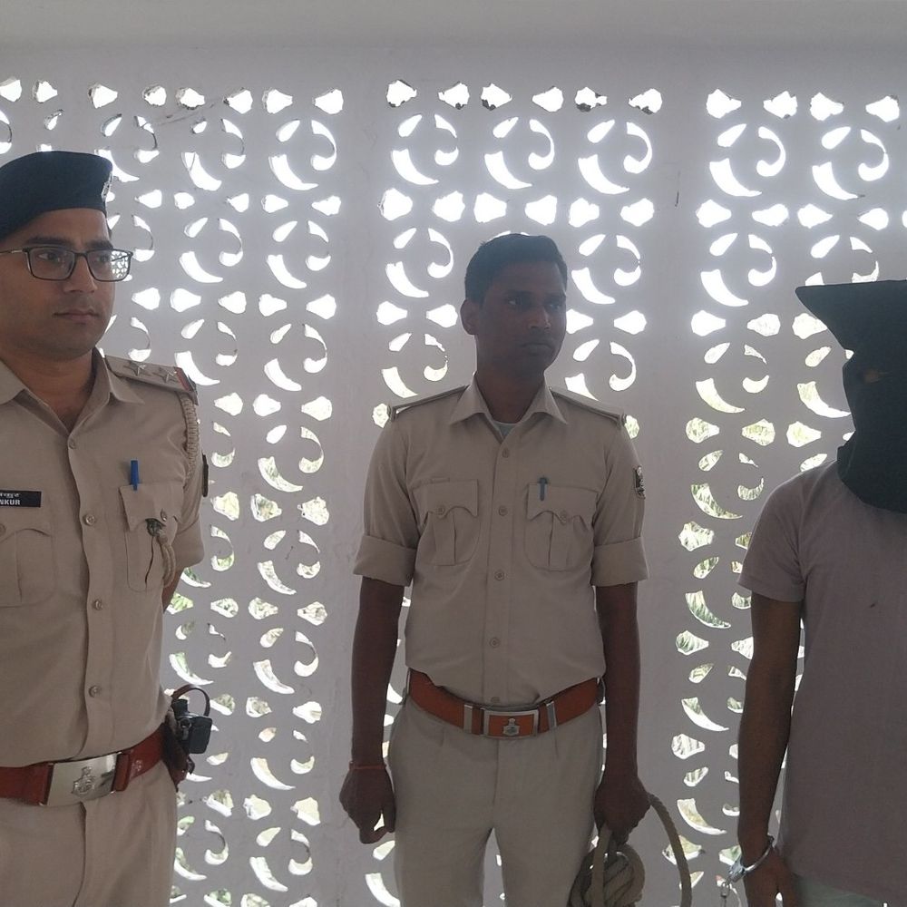 अररिया में स्मैक तस्कर गिरफ्तार:पुलिस ने 1.5 KG स्मैक बरामद की, 25 लाख कीमत