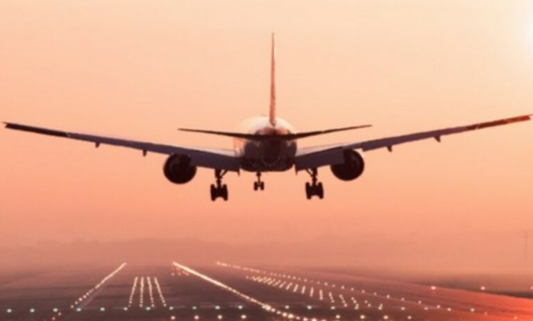 गल्प संकट का असर: भारतीय उड़ानें लंबा रास्ता लेने को मजबूर, DGCA की एडवाइजरी जारी