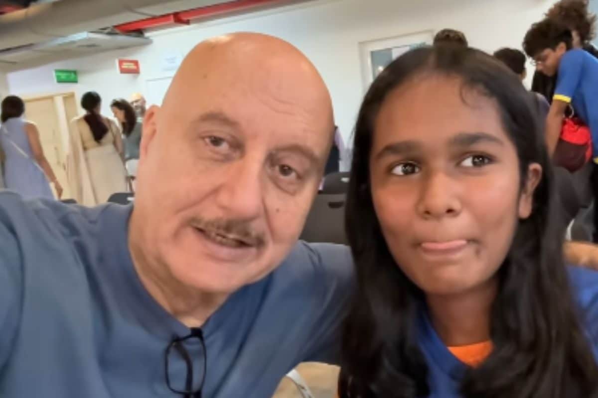 अनुपम खेर निभा रहे दोस्ती का फर्ज, 'पेरेंट' बन पहुंचे सतीश कौशिक की बेटी के स्कूल, भावुक कर देगा वीडियो