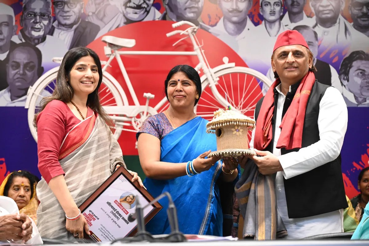 Akhilesh Yadav का महिला सम्मान समारोह: सशक्तिकरण पर जोर, सरकार को दिया बड़ा संदेश
