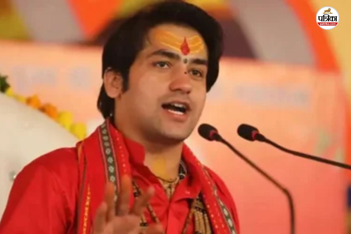 कोरबा में कथा से पहले हंगामा! पं. धीरेंद्र शास्त्री के कार्यक्रम में आयोजन समिति और PSO के बीच हाथापाई, जानें वजह...