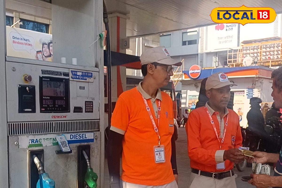 Petrol Diesel Price In Meerut: ईरान-अमेरिका और इजरायल जंग, बाइक में पेट्रोल भरवाने आए मेरठ के लोगों के मन में क्या चल रहा