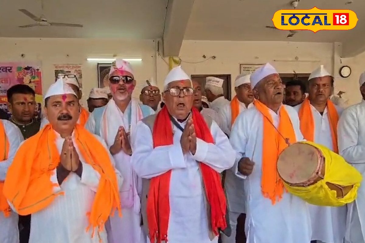 बागेश्वर में क्यों मनाई जाती है पुरुषों की अलग होली? न लाला-न पीला, इनका रंग सबसे अलग, जानें सीक्रेट