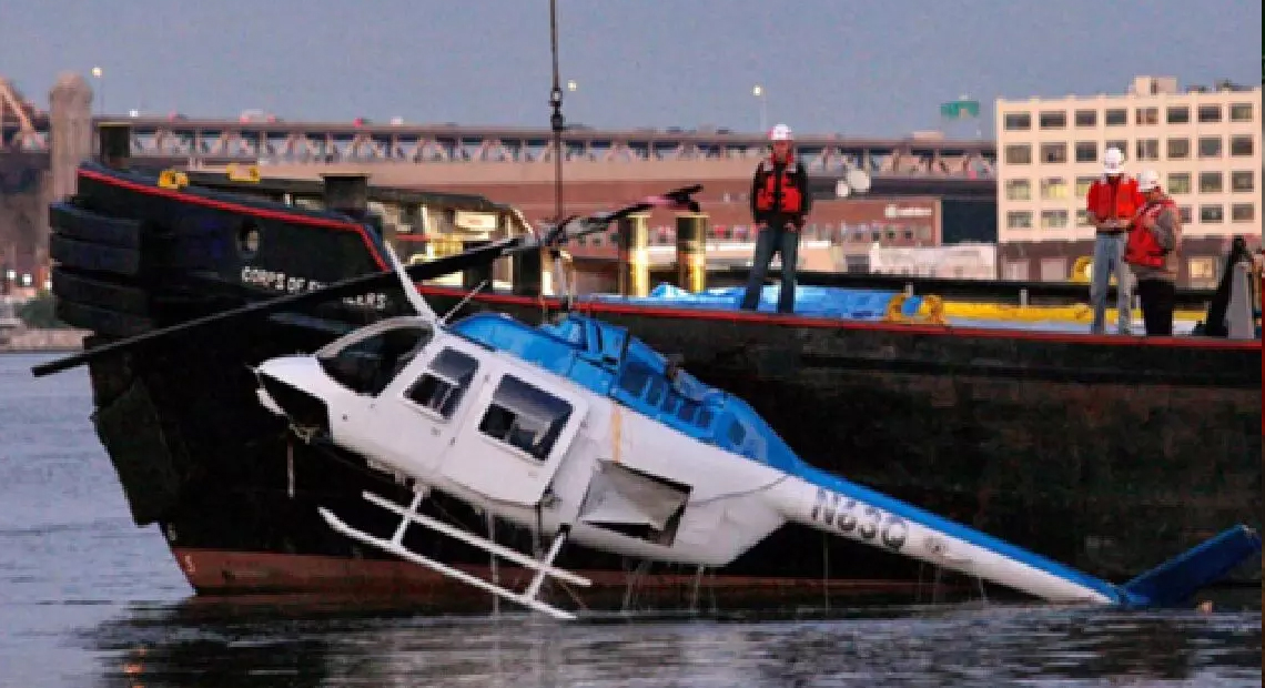 कतर में सैन्य हेलीकॉप्टर हादसे का शिकार, छह लोगों की मौत, एक लापता