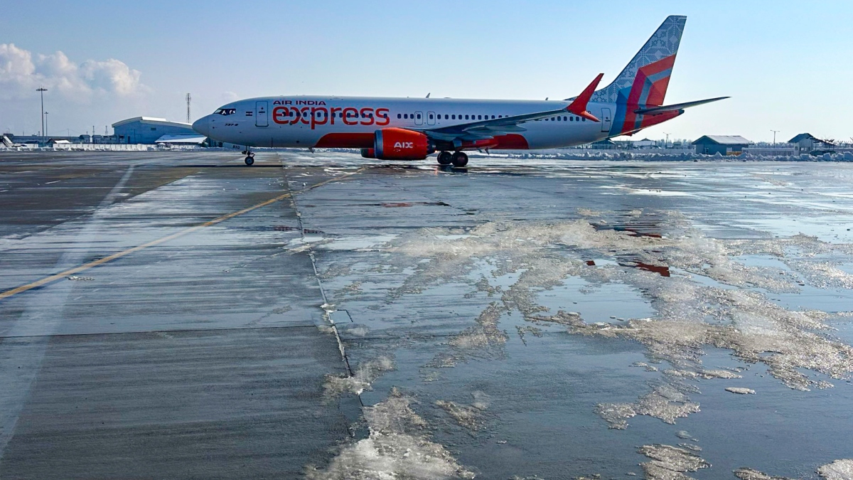 पश्चिम एशिया संकट के बीच एयर इंडिया का ऐलान, आज संचालित करेगी 58 उड़ानें