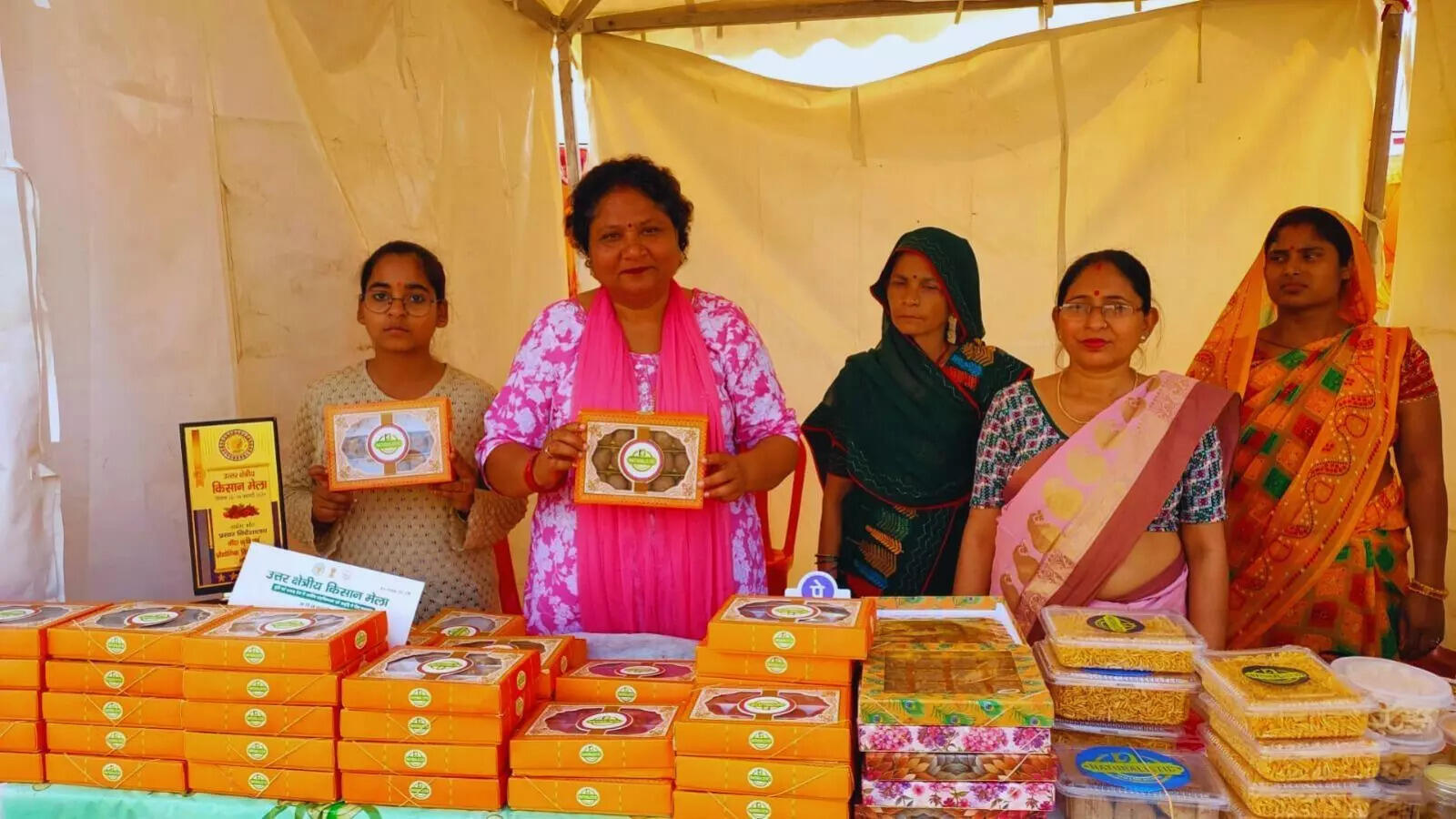 बांदा: कैंसर से जंग जीतकर अर्चना शुक्ला ने शुरू किया मिलेट्स मिशन, 30 महिलाओं को बना रहीं आत्मनिर्भर