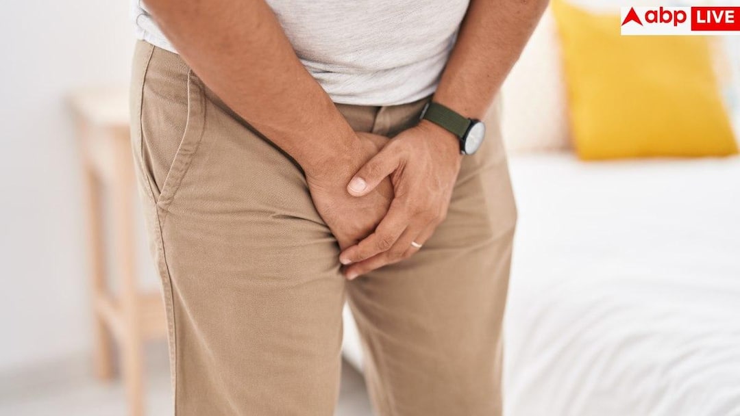 Anal Cancer Symptoms: टॉयलेट में आता है खून तो सिर्फ पाइल्स नहीं हो सकता है एनल कैंसर, जानें कितना खतरनाक?