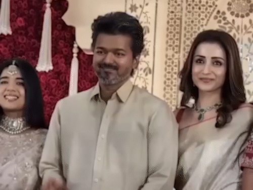 तलाक विवाद पर थलापति विजय का पहला रिएक्शन:कहा- जो दिक्कत है, उसकी चिंता मत करिए, मैं इसे संभाल लूंगा, आप ये बोझ न लें